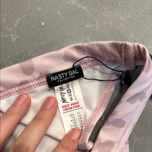 Nasty Gal Pink Leopard Bikini - Picture 3 of 5